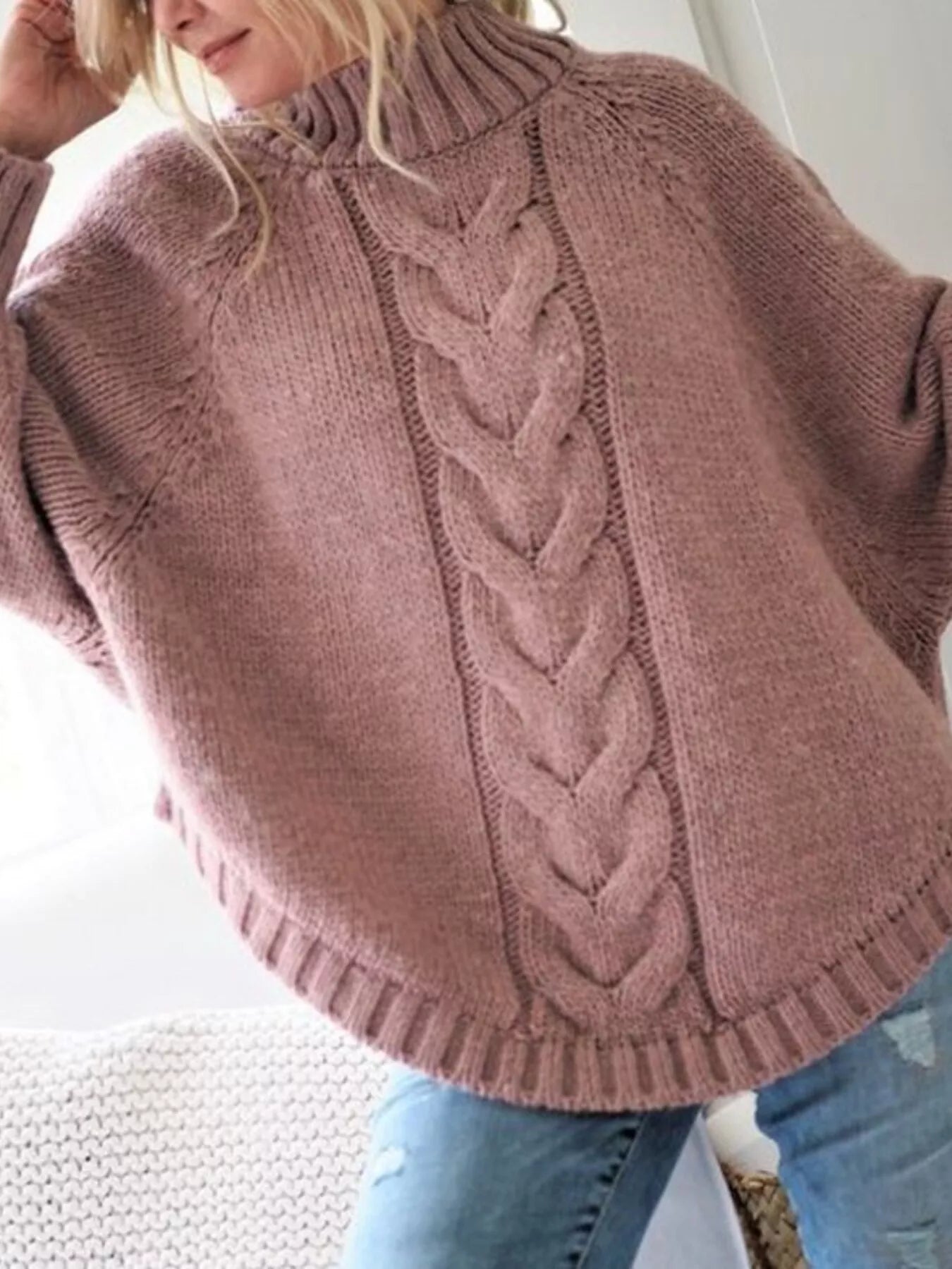 Cable-Knit Long Sleeve Sweater - Elvaré Store