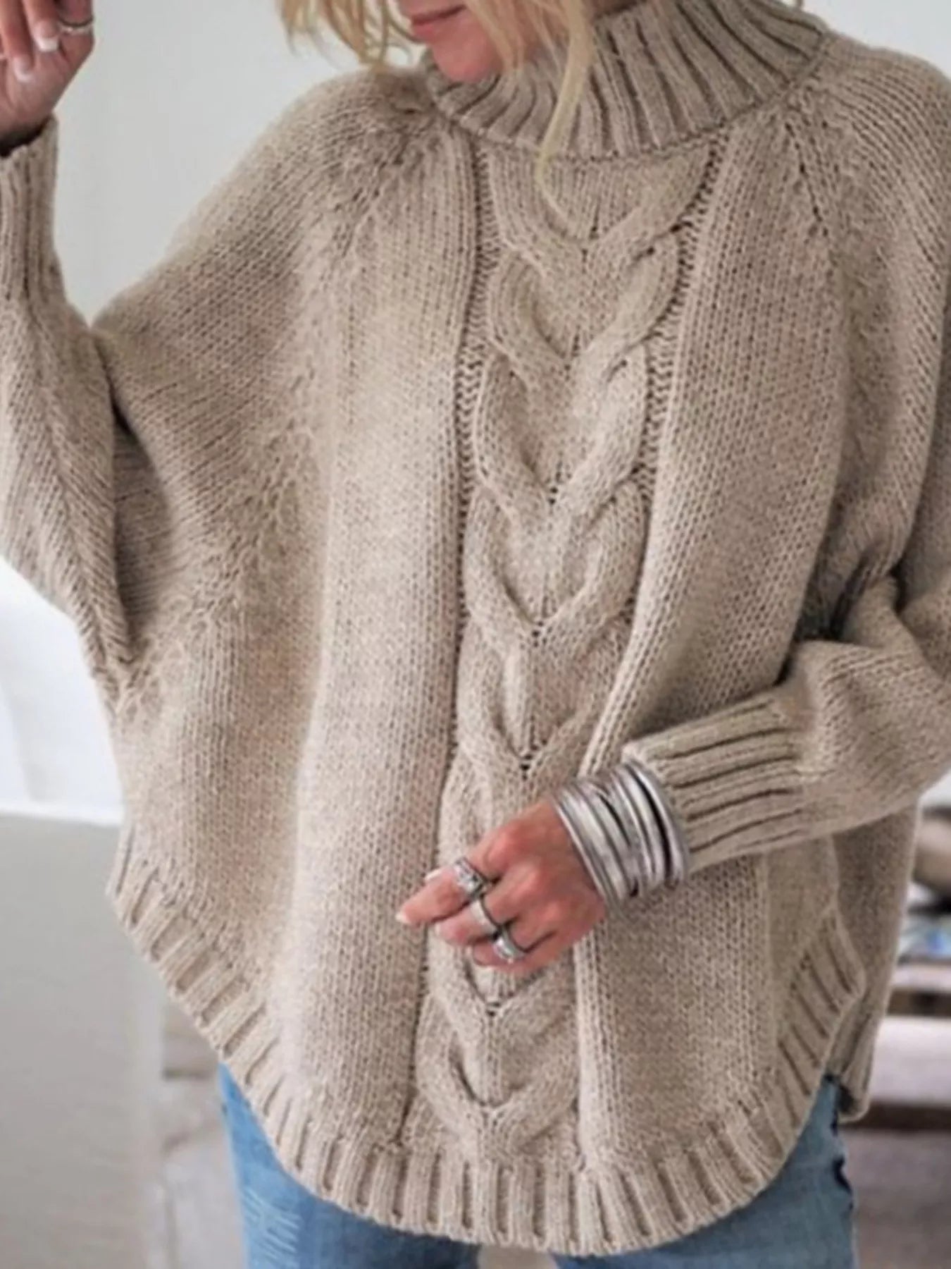 Cable-Knit Long Sleeve Sweater - Elvaré Store