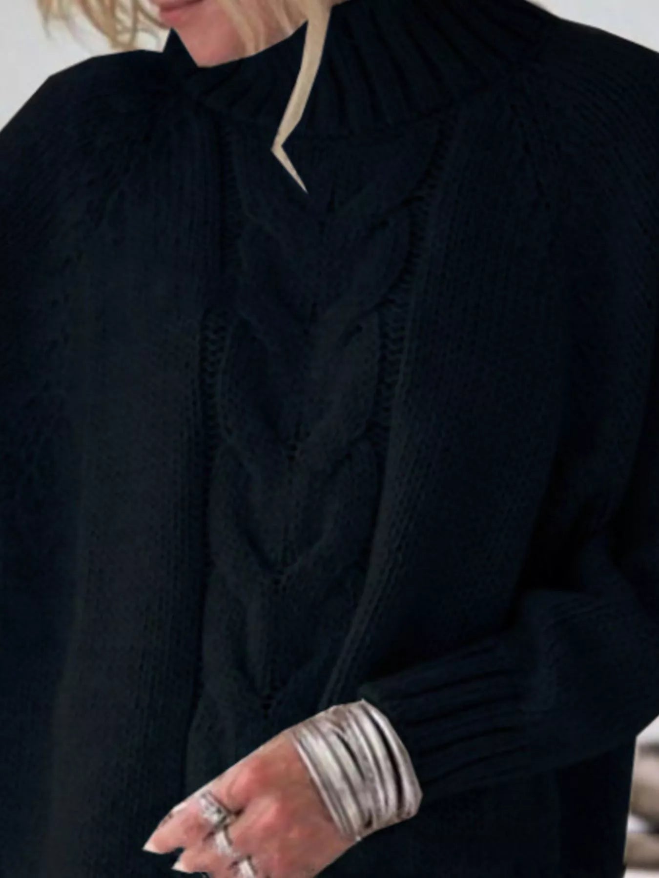 Cable-Knit Long Sleeve Sweater - Elvaré Store