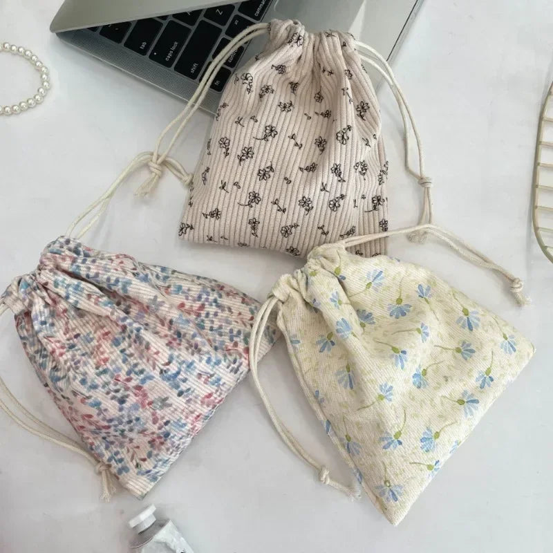1pcs Women Cute Cloth Floral Makeup Bag Pouch Women Kawaii Coin Skincare Storage Organizer Travel Cosmetic Bag Drawstring Case