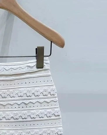 Women's white hollow knitted two-piece set elegant slim-fitting pearl-decorated vest or slit skirt