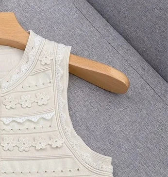 Women's white hollow knitted two-piece set elegant slim-fitting pearl-decorated vest or slit skirt