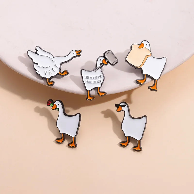 2-6pcs/set Cartoon Silly Goose Enamel Pins Trust Me I'm A Duckctor Animal Brooches Lapel Badge Funny Jewelry Gitfs For Friends