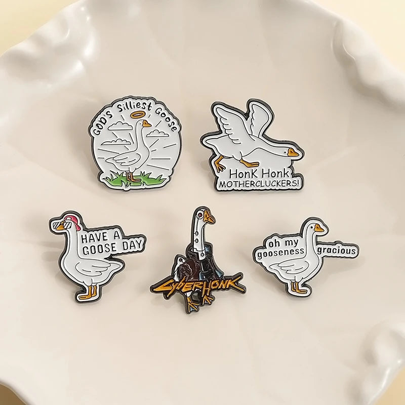 2-6pcs/set Cartoon Silly Goose Enamel Pins Trust Me I'm A Duckctor Animal Brooches Lapel Badge Funny Jewelry Gitfs For Friends