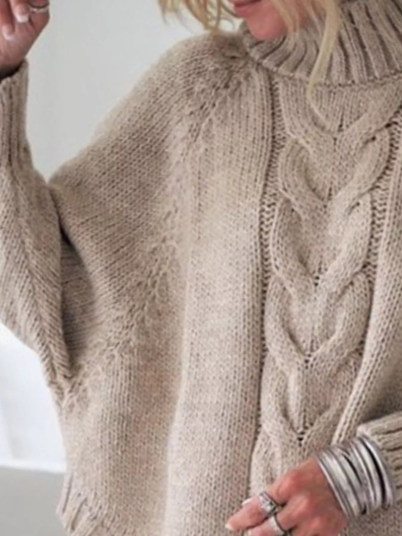 Cable-Knit Long Sleeve Sweater - Elvaré Store