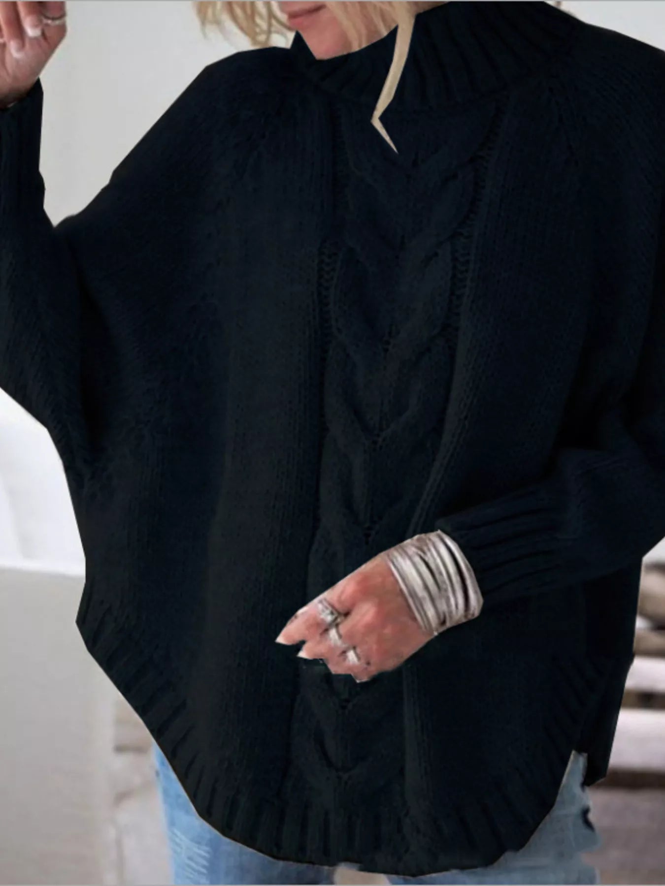 Cable-Knit Long Sleeve Sweater - Elvaré Store