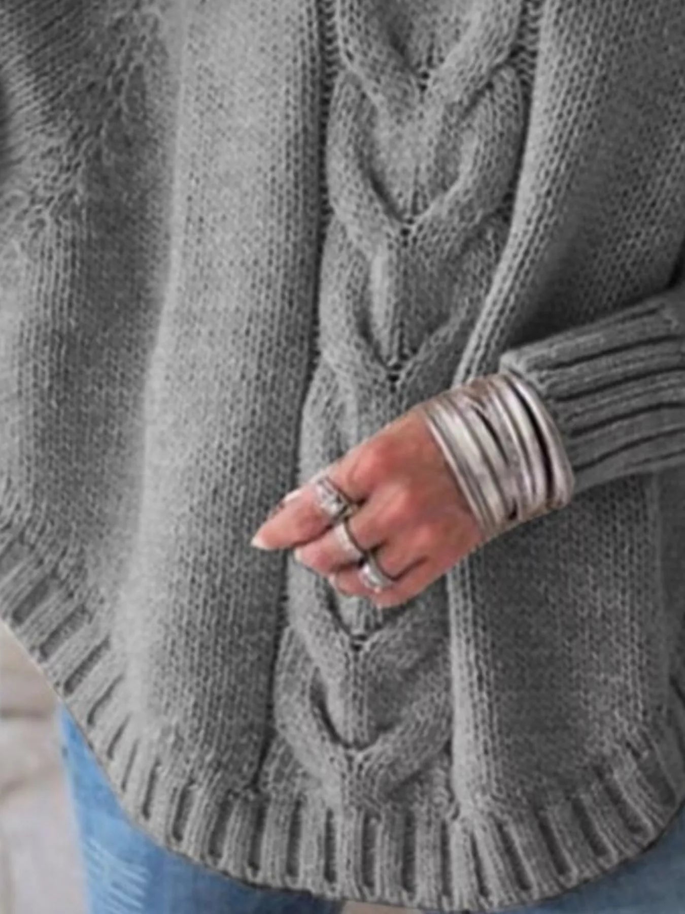 Cable-Knit Long Sleeve Sweater - Elvaré Store