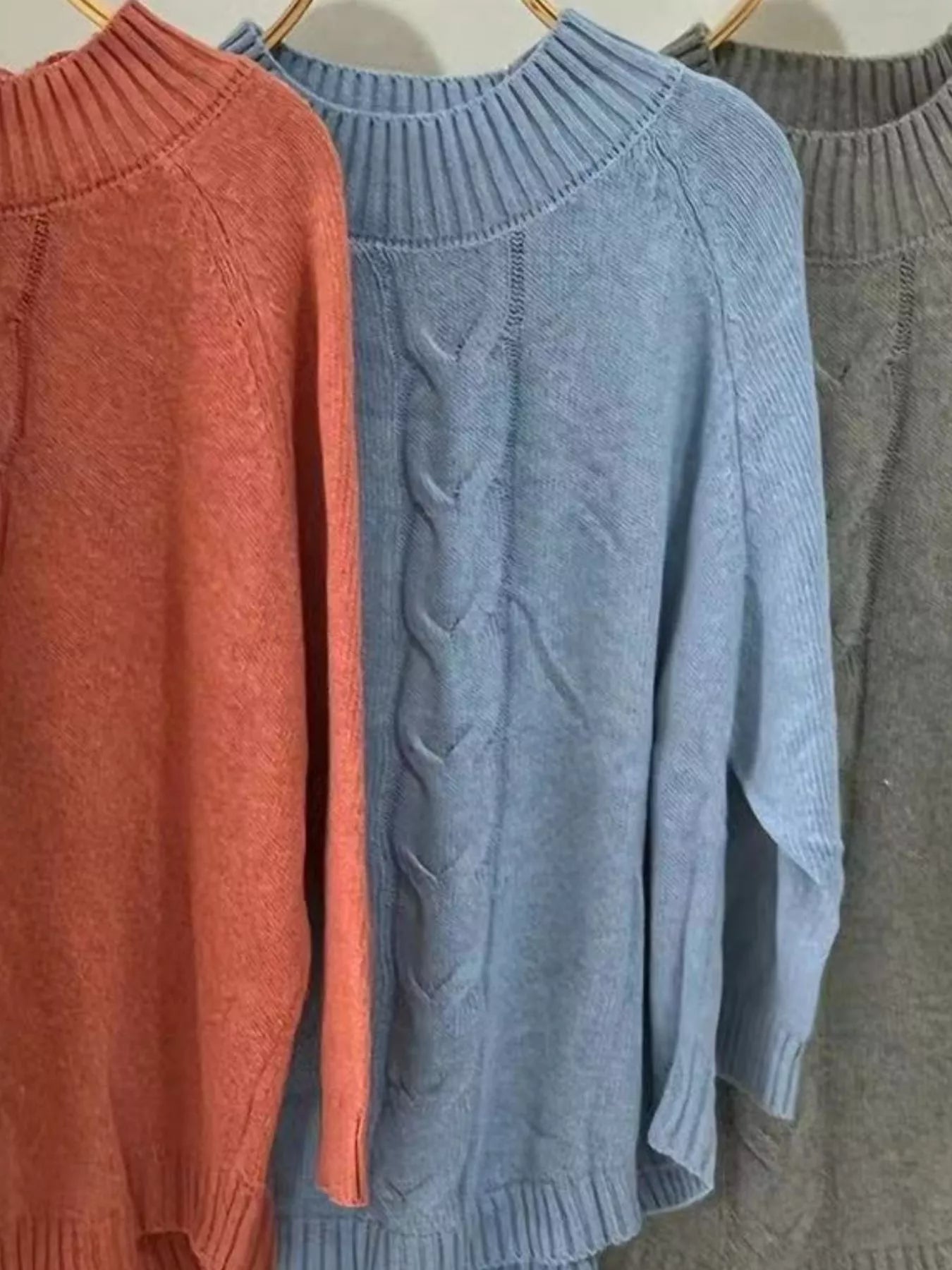 Cable-Knit Long Sleeve Sweater - Elvaré Store